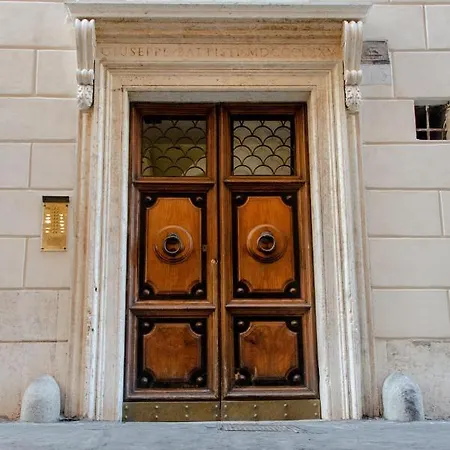 Town House Campo De Fiori Rzym